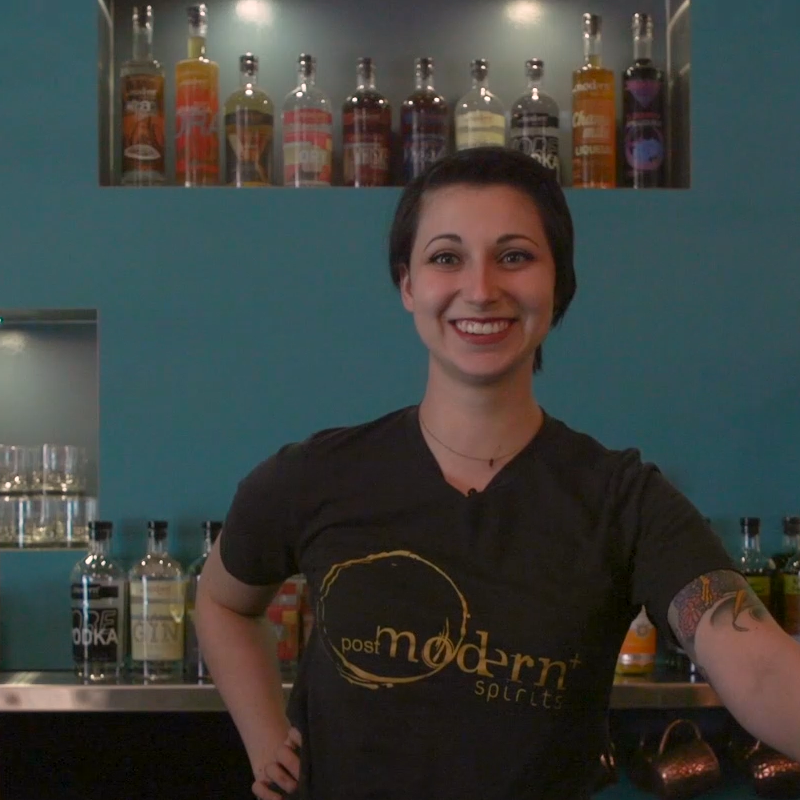 The "dos and don'ts" of getting a bartender's attention. We get the deets... 🥃 <a href="/postmodspirits/">PostModern Spirits</a>
#kefiknox <a href="/CentralDepotKNX/">Central Depot</a>
<a href="/kitchen919/">kitchen919</a> 

knoxvilleweekend.com/how-to-get-you…