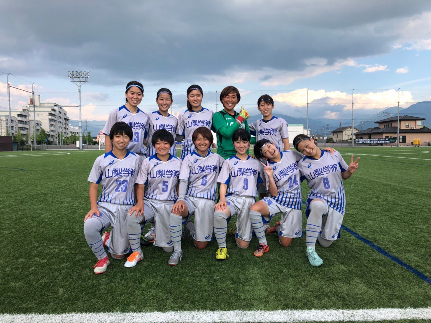 山梨学院大学サッカー部女子 公式 A Twitter 山梨県女子サッカーリーグ1部 結果 6 25 火 山梨学院レッドサンダースvs日本航空高等学校 山梨学院和戸富士見サッカー場 17 30k O 前半 山学 1 0 航空 後半 山学 2 1 航空 Total 山学 3 1 航空 得点者 城倉歩未