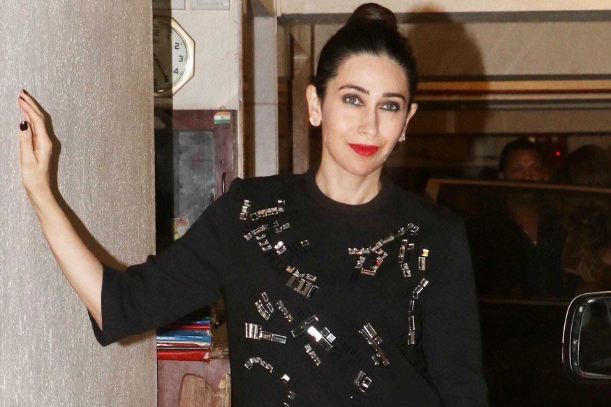 Happy Birthday Karisma Kapoor: 5 Dance Numbers by the Actress  