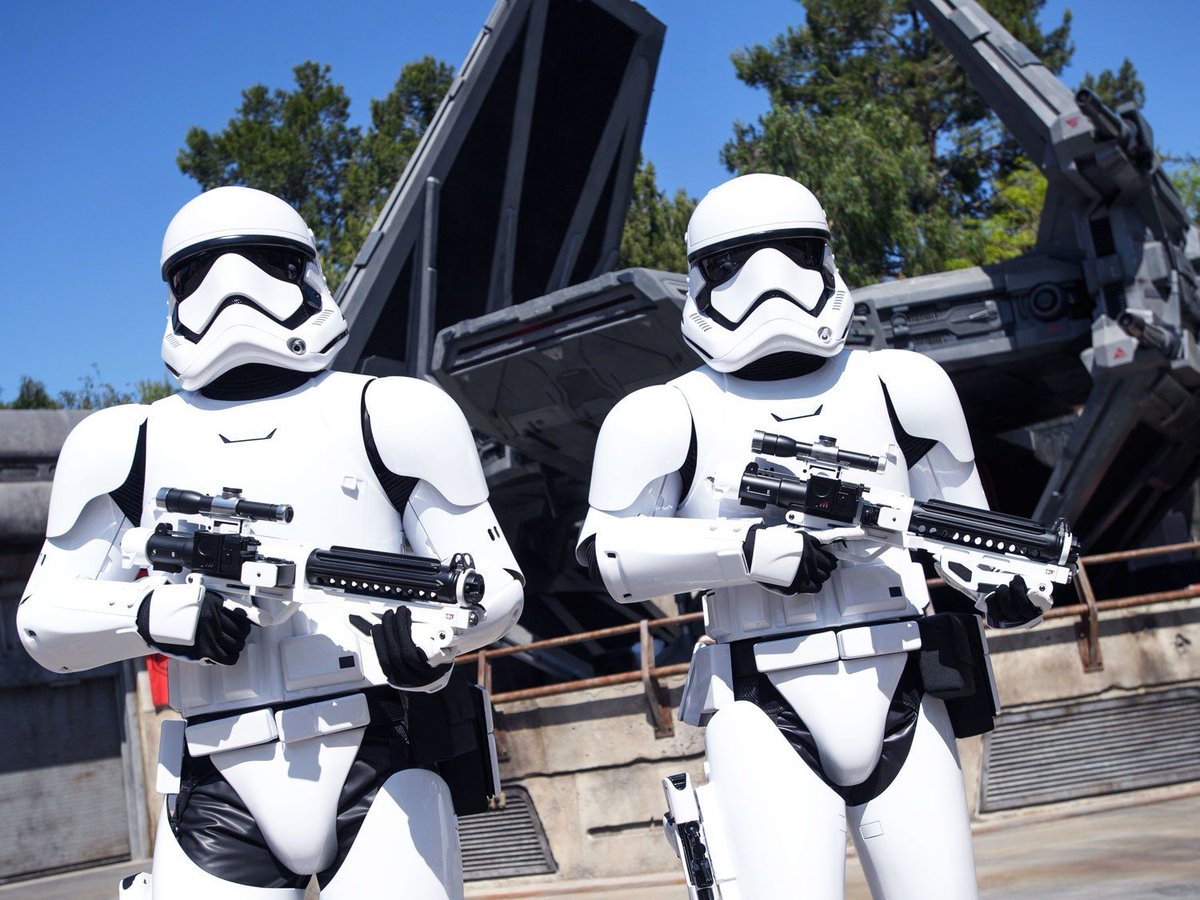 EntertainForUs's tweet photo. #Giveaway #Family #Friends #Disney #Orlando #Fun #Free #FreeGiveaways #🤔 #windisney Disney tickets to lucky winner (1 day hopper passes )#StarWarsGalaxysEdge #Retweet, #Follow, #Like head over to https://t.co/nmxaux88W9 join facebook group @ https://t.co/ZHLWbmNdif https://t.co/7yhmn6K6B1