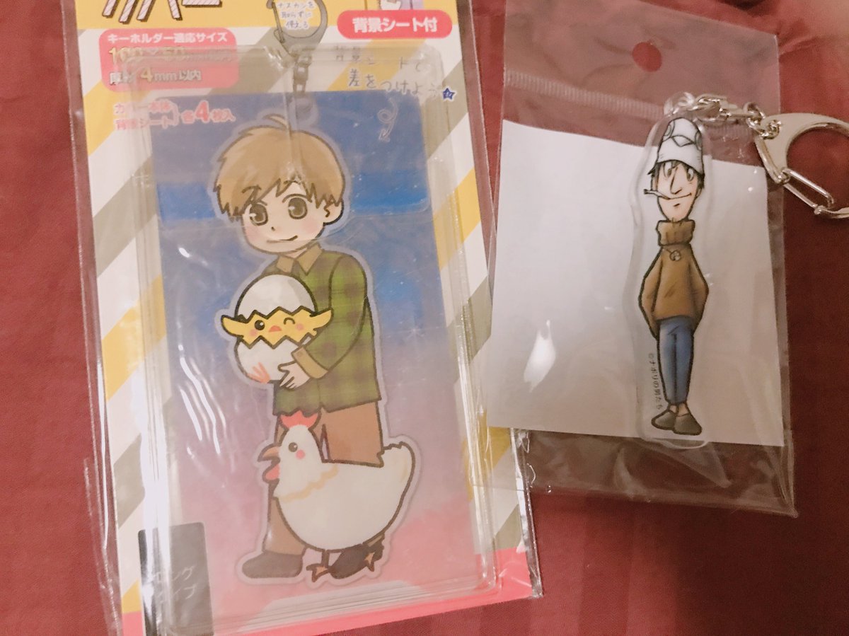 舞台に行くもくそ キャンドゥ神かな アクリルキーホルダーカバーはちょっと大きいかもしれないけどオシャ あとネタバレになるからデカデカとスタンプ押したけど とあるグッズもぴったりなんよな