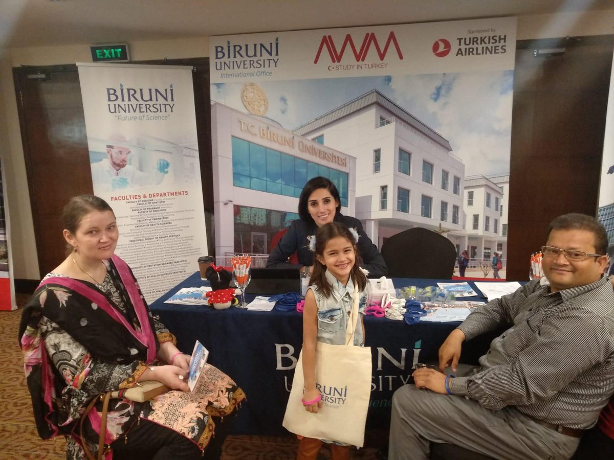 Biruniintoffice's tweet photo. Biruni University was at 8th Study in Turkey Fair by AWM in Islamabad and Karachi in Pakistan. 
General Consulate of Turkey and prospective students from different ages visited our booths.
#Pakistan #Islamabad #Karachi #biruniuniversity #futureofscience #Turkey https://t.co/to2T3Gzl81