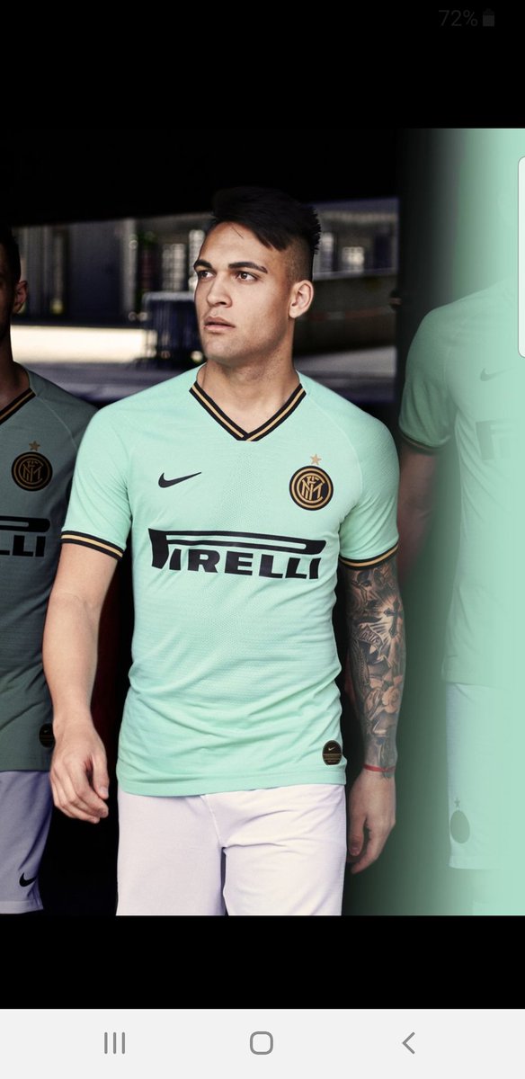 Ticker147's tweet image. Looking like this will be my next purchase, to add to my collection. Kit looks gorgeous #kitporn #inter