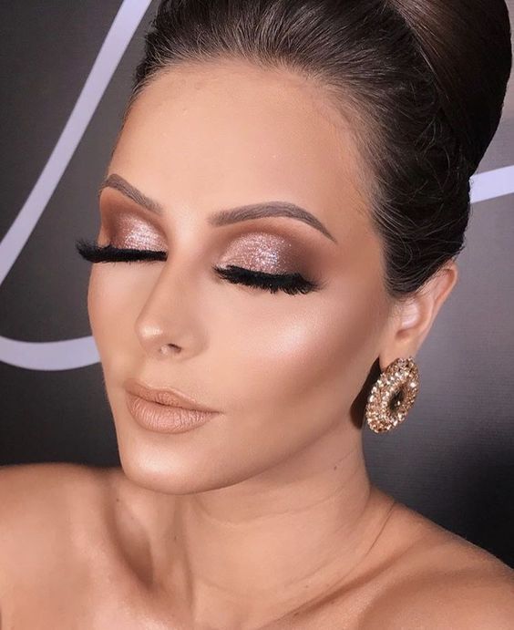 GuidesBeauty's tweet photo. Few Essential Makeup Tips To Help You Prep Your Party Look

A few tips will help you pull that party makeup look with ease, and will prevent you from the self-humiliation of sporting an ill drawn look.

Keep reading.. https://t.co/a1Q9MWdMVe https://t.co/Ie1XnAgspU
