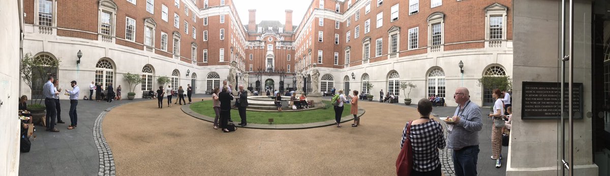 Epigeum's tweet photo. Not letting the weather dampen our spirits, and enjoying an al fresco lunch at #GSLC19 ! 🌤 https://t.co/fBLweF5BhW