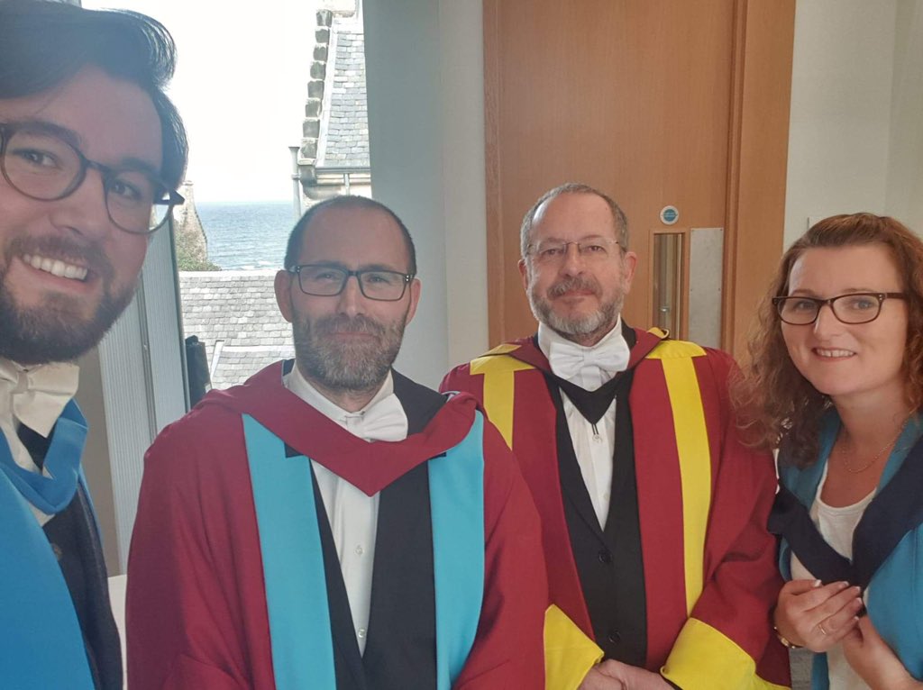 CSTPV's tweet image. 📸 The much-anticipated @CSTPV graduation selfie