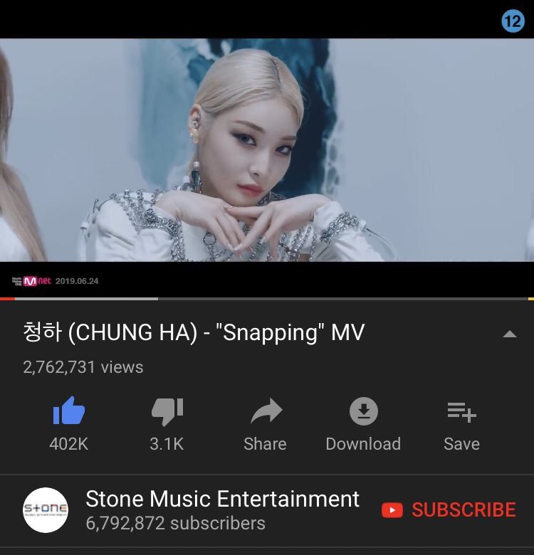 ArabMoonChungha's tweet photo. 💡 190625 • الفيديو الموسيقي Snapping يصل الى 4 مليون مشاهدة بعدَ جمع المشاهدات في قناة MNH و Stone 👏🏻 #Snapping_4M 
-  @CHUNGHA_MNHent https://t.co/1H5vH43cgT