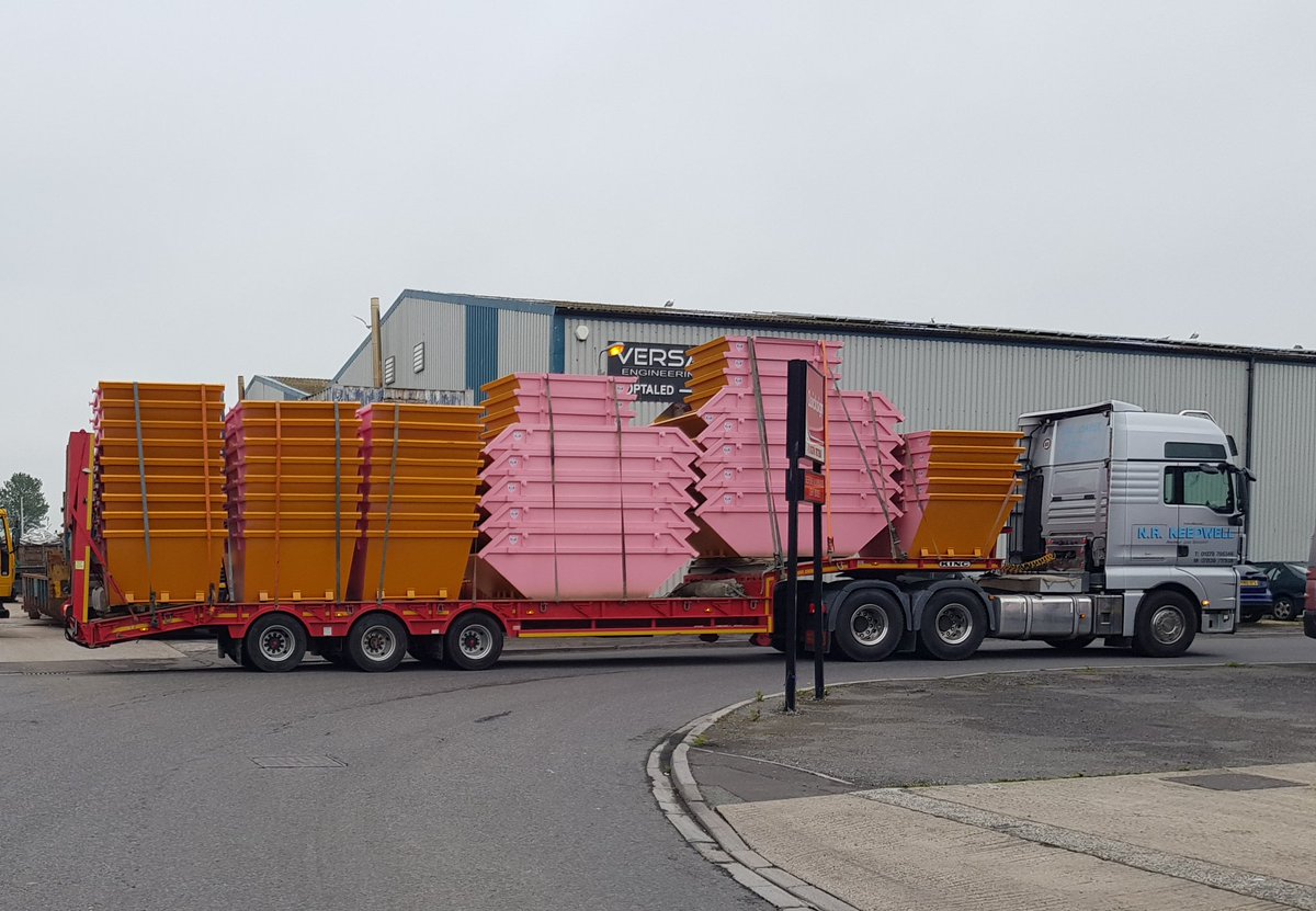 BurnhamLtd's tweet image. New skip day.
Thanks to @TheSkipFactory