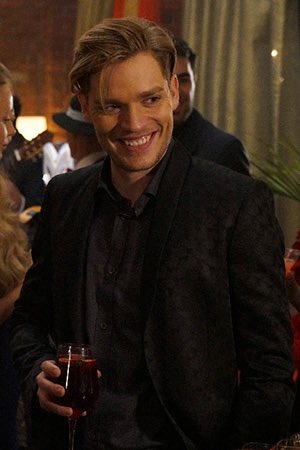wlnterogers's tweet photo. I vote @DomSherwood1 for the #ChoiceSciFiFantasyActor at the #TeenChoice awards
RT = VOTE https://t.co/zrCXw7Rg8h