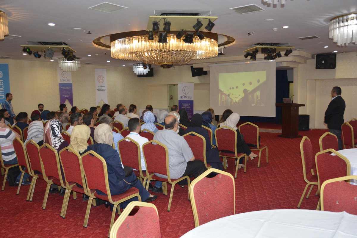 Genel Müdürlüğümüz ile UNICEF işbirliğinde yürütülmekte olan ' RAMKEG' projesi kapsamında 150 Geçici Koruma Statüsündeki Suriyeli Geçici Gönüllü Eğiticiye verilecek olan uyum eğitimi programının ilki Ankara'da başladı.