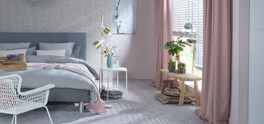 Warm he? Vind je het ook zo lastig om in slaap te komen tijdens deze hittegolf. Lees de 5 tips op ons blog om lekker koel te blijven!