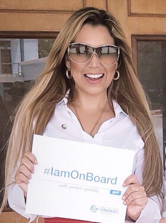 Deboravalera_'s tweet photo. #DayoftheSeafarer hoy celebramos a los valientes hombres y mujeres que mantienen a flote la industria marítima! Con el tema de la @IMOHQ “#IamOnBoard with gender equality” me comprometo a empoderar, proyectar y celebrar a las mujeres que siguen carreras en el sector marítimo. https://t.co/Au45jY9Lon