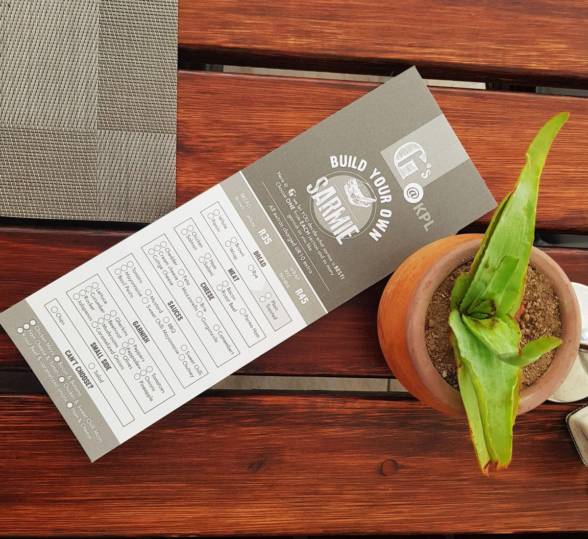 KPLodge's tweet image. G's is the perfect spot for a snack or a meal from our à la Carte or buffet menu 🍽 You can even build your own sarmi! Reserve your spot by contacting us on +27 (0) 13 737 5000 or email kruger@legacyhotels.com #LegacyHotels