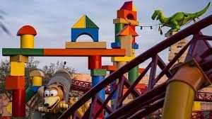EntertainForUs's tweet photo. #Giveaway #Family #Friends #Disney #Orlando #Fun #Free #FreeGiveaways #🤔 #windisney Disney tickets to lucky winner (1 day hopper passes )#StarWarsGalaxysEdge #Retweet, #Follow, #Like head over to https://t.co/nIb3Hwktqo join facebook group @ https://t.co/GXZeMUHJax https://t.co/DtNMeTL92S