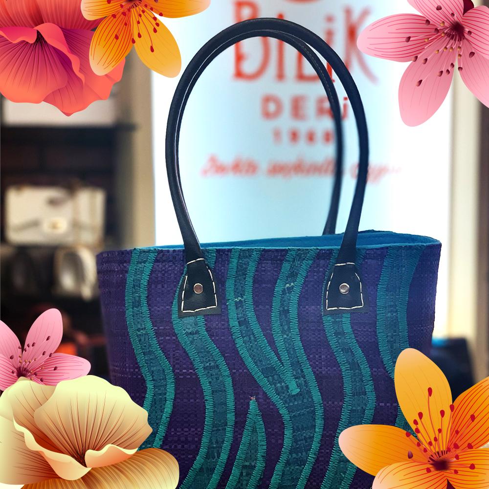 Bu yaz renklerimiz, modellerimiz çok renkli. Sizleri de mağazalarımızdaki renkli dünyamıza bekleriz. Hayat Bilik'te Güzel. #buyazçokrenkli #renkler #summer #mağazada #color