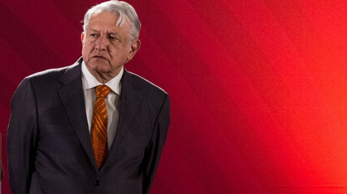 contactonews1's tweet photo. #columnadehoy #SinModales AMLO y su amor por México... México necesita un estadista, señor presidente, usted ¿qué quiere ser?... Haga lo que tenga que hacer, pero hágalo ¡ya! #Opinión de @IsidroArgel para @contactonews1 https://t.co/1ZICpKehCV https://t.co/q7S5BkArGJ