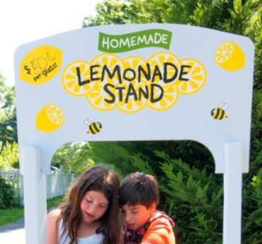 Lots of times we hit the vacation road right after school it out. Everyone is tired and needing a change of pace. Then, what to do the rest of the summer? Here are some fun and easy ideas! 

babble.com/babble-voices/…