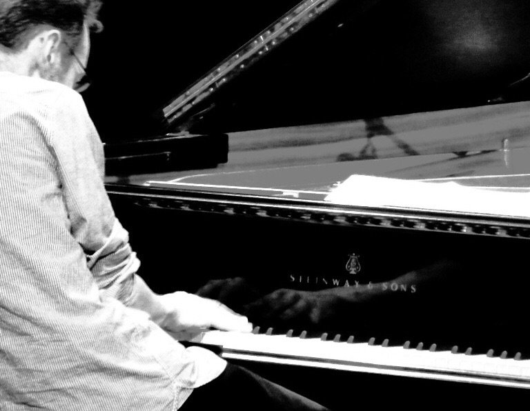 HarbConcerts's tweet photo. Dynamic duo David Gordon and David Le Page return this Sunday with ‘Blurred Lines 2’ - https://t.co/sNORZM1wRp https://t.co/VfxJtrjLMh