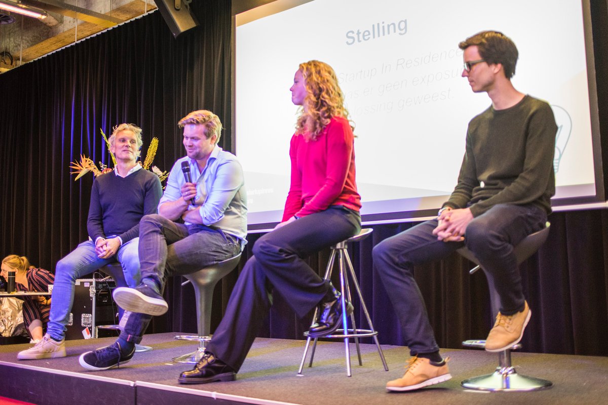 startupinres's tweet photo. Last Friday we had our #DemoDay where the #startups from the Startup in Residence Amsterdam Metropolitan Area presented and demonstrated their products. Best of luck for the future! #MRA #AMA #VOUW #Niluk #BestelBewuster #GlueDialog #App4Talent #Helpr #Amsterdam #StartupinRes https://t.co/fqfjiapyUq