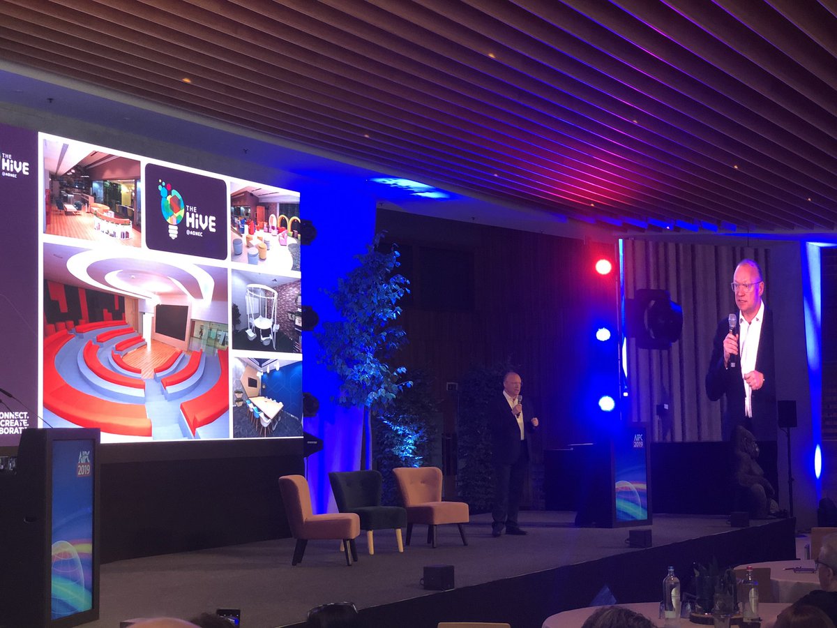 JamesRExCeL's tweet photo. Robin Miller presenting The Hive at AIPC!! #AIPC19 #ADNEC https://t.co/ABdjiNc5Ok
