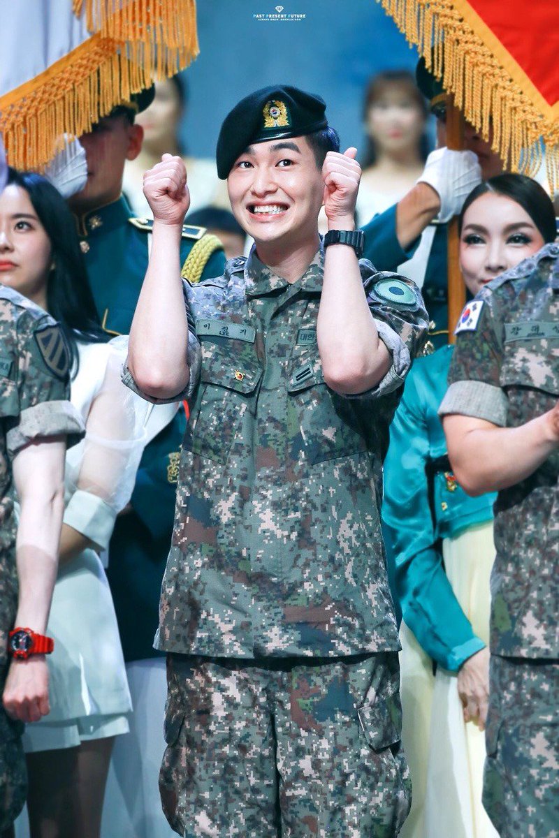 onew pics tweet media