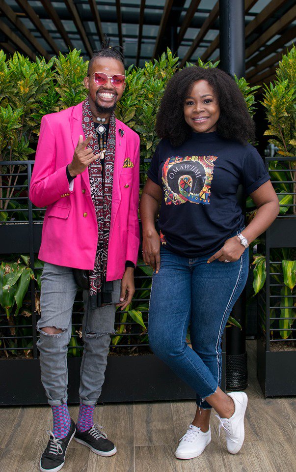 LibossoVincent's tweet photo. @Omawumi Issa Vibe Jare ๐ฐ๐ช ๐ณ๐ฌ
#OmawumiInKenya #WeKnowMusicPR #WeLoveMusicPR #TerazoNewMedia #ITSOMAWONDERBABY
#OMAWUMIEASTAFRICANMEDIATOUR #InHerFeelings
@TerazoNewMedia @Mdundomusic @LazeReggae @libossobill @WhatsGoodStudio @parkinn #PoweredByWhatsGoodStudios #LazeReggae https://t.co/H3Zym5kUnh
