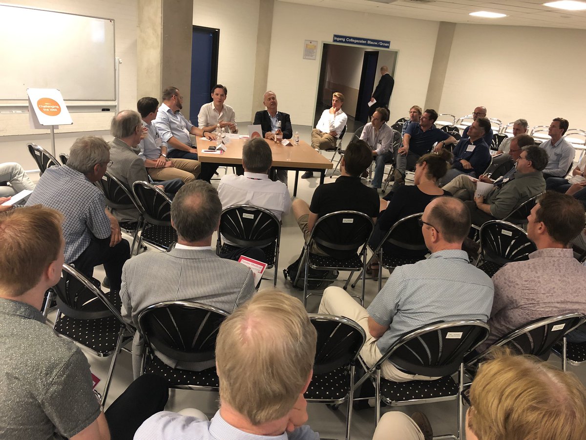 Michellemeeks7's tweet photo. Kennisdeling tijdens de sessie ‘Challenging the idea’ @PontesMedical @UMCUtrecht https://t.co/MmmcwiyFRT