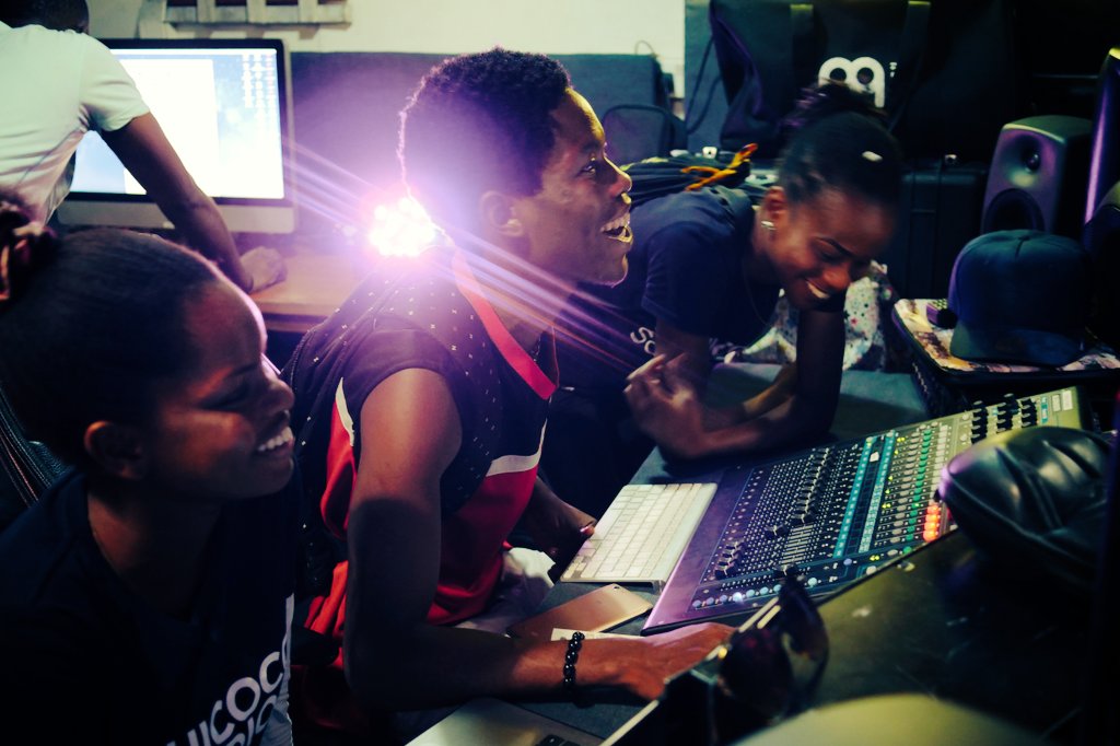 cmapping's tweet photo. @UrbanAfricaACC gives us deep insights into our new urban worlds and cities yet to come. They're shedding light. Glad we could lend a song. #ChicocoSounds https://t.co/YSK07A1u9u