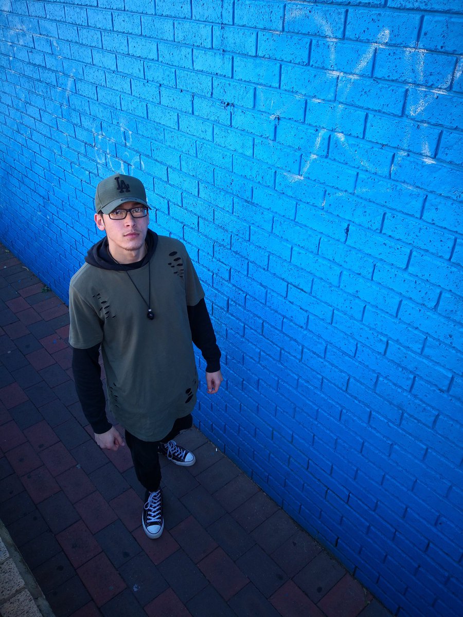 fadedrhythm's tweet photo. How many of y’all are willing to sacrifice for what you believe in?
#perthmodel #australia #perth #streetwear #outfit #clothing #menswear #mensoutfits #sacrifice #scoutme https://t.co/3m89nGoTWk