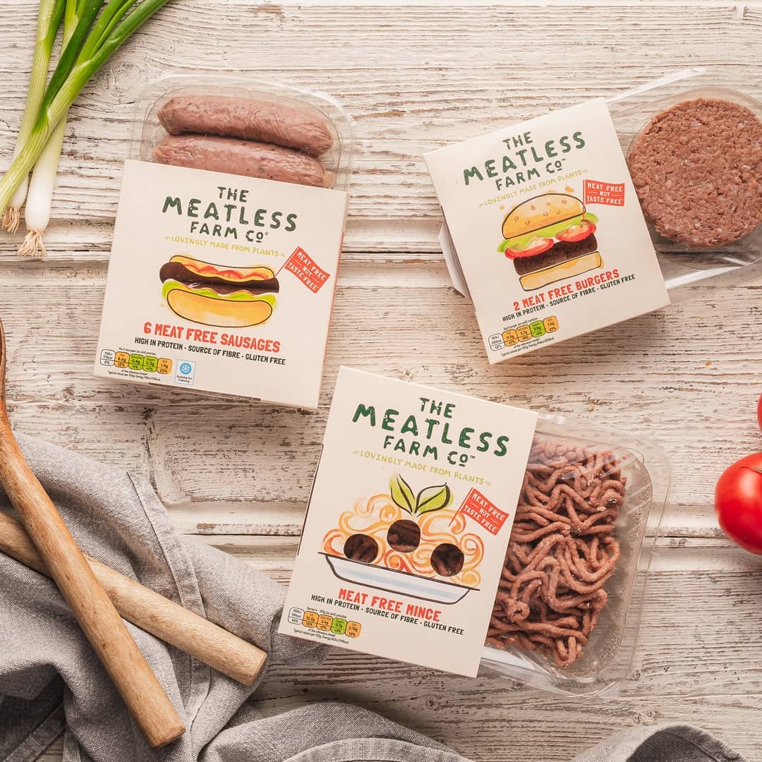 veganfoodliving's tweet photo. UK #vegan meat alternative brand @MeatlessFarm is making its debut in the US. https://t.co/RBfAM2s0Rr #vegnews #vegannews #veganus #veganmeat #veganfood #veganfoodnews https://t.co/q4OdG2FCKm