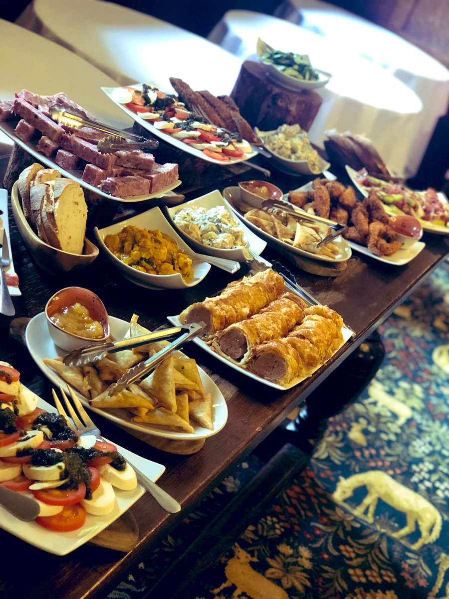 JeremyWhitworth's tweet image. Amazing buffet for our Flower Class today! What a lovely selection of food! #flowerclass #Hospitality #lunch #food @themontaguarms @claraearp