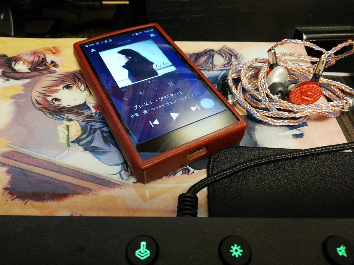 HoshiTukuyo's tweet photo. めでたくSP1000ユーザになりました。
材質は銅です。
AK70に色々なアンプ付けてきましたが、どれもこの音には届きませんでした。
何よりとても音楽らしい音をしていますね。
久しぶりに心地良い低音を感じています。
#SP1000 #Kaiser10 https://t.co/LsUJPUsH7s