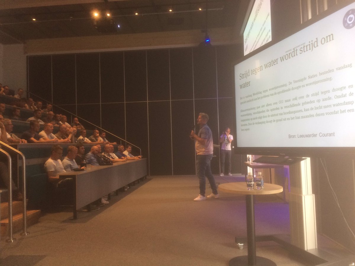 Rob74783696's tweet photo. Ondanks tropische temperaturen, grote belangstelling op Thema Waterdag in World Horti Centre. Duurzaam omgaan met het spaarzame zoete water! https://t.co/QTlx38GdSQ
