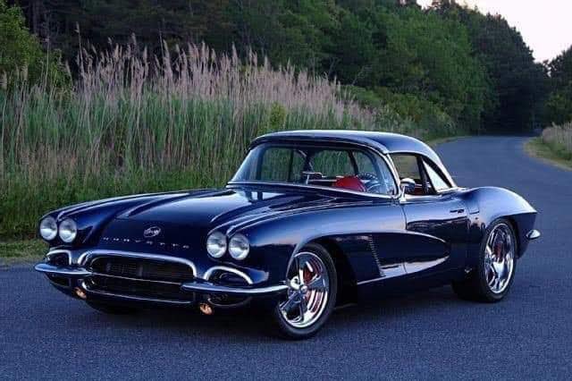 OldSchRides's tweet photo. First post of the day , 🌞🌞☕ https://t.co/KDHiPDawm3