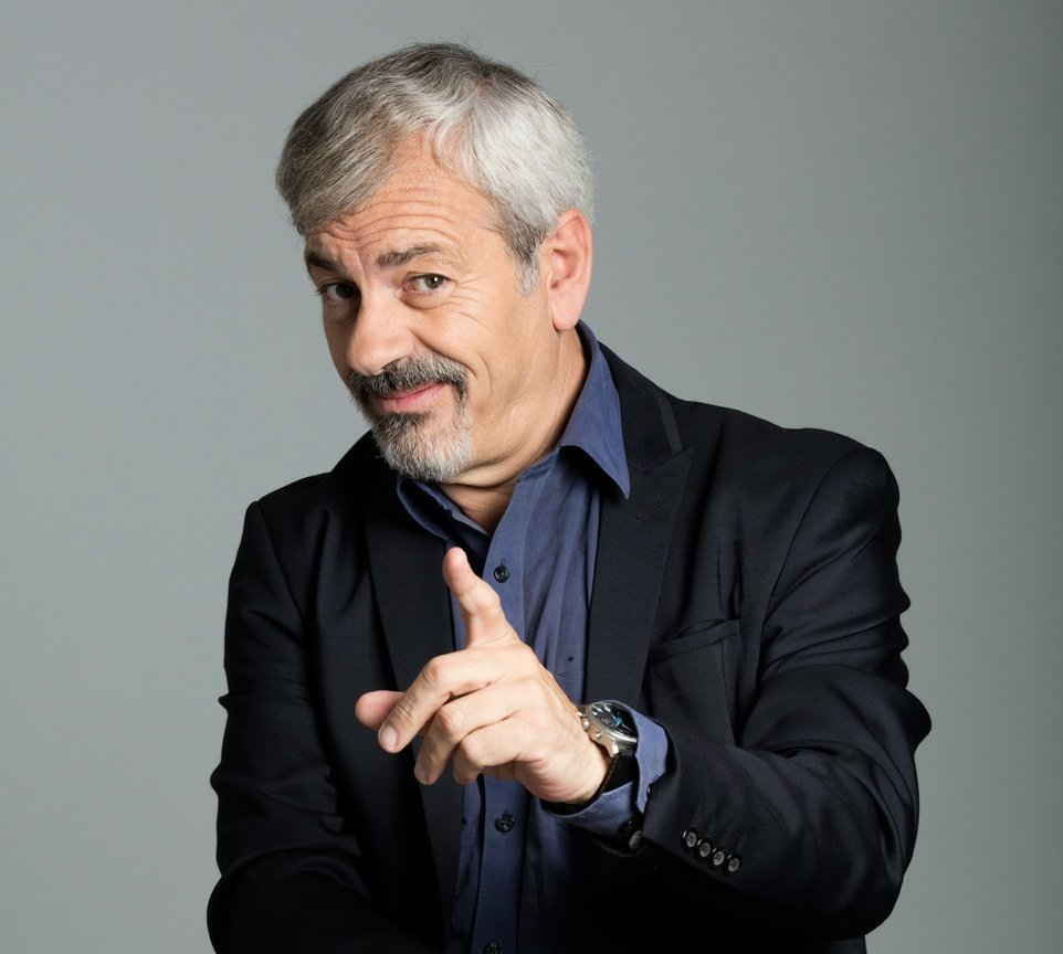 acTTualidad's tweet photo. 📺👤 PRESENTADOR #Supervivientes2019 
¿Qué presentador te gusta más? ¿Por qué? 👇

RT 🔄 CARLOS SOBERA
MG ♥️ JORGE JAVIER VÁZQUEZ https://t.co/YrbseY3np2