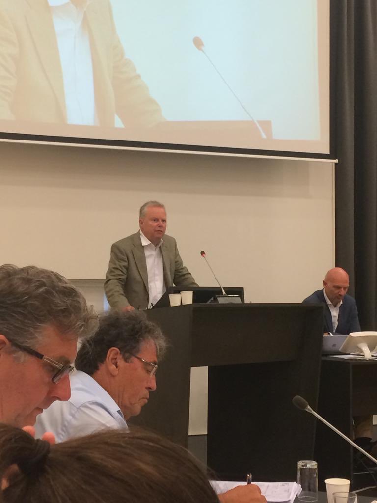 Kadernota - VVD “lastenverzwaring is wat ons betreft niet aan de orde” Er zijn nog voldoende andere scenario’s denkbaar. Zo heeft de VVD onlangs nog een motie ingediend voor innovatie in het sociaal domein.