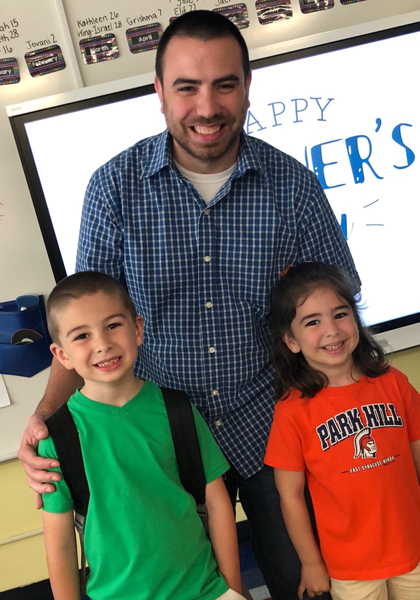 SyracuseAcademy's tweet photo. DONUT worry dads, we didn't forget about you! Atoms enjoy a sugar rush when celebrating dads and father figures in their lives at #DonutsForDad. Thank you, dads,  for all that you do! 🍩 
@necharters @CharterEmpire @dfranknyc #SASCS #SASAtoms #STEM #K12 #Education #FathersDay https://t.co/mPuIaTbpCe