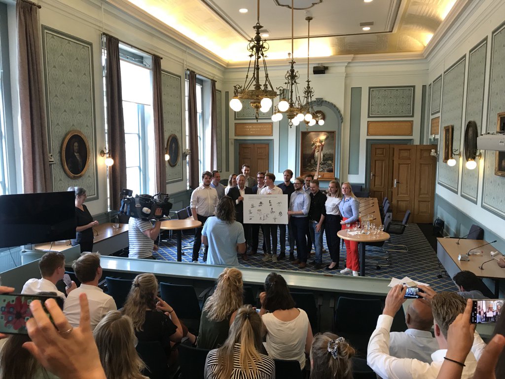 Groningen is de eerste studentenstad waar de verenigingen samen met gemeente, RUG en Hanze maatregelen hebben opgesteld voor verantwoord alcoholgebruik. Mooie stap!