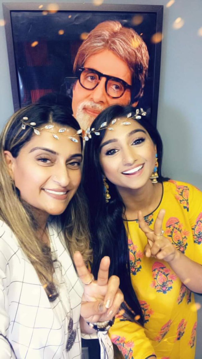MohenaSinghWeb's tweet photo. Mesmerizing,
Mohena Kumari Singh
@SinghMohena and aunty 📷 at 8k Radio @8KRadioUS 2019 with RJ Nuzhat .

#CS2k19 #Indianicaacademy #Live #UnitedStatesOfAmerica
#UnitedStates #NewJersey #8kRadio

#MohenaAddicted #Mohena #MohenaSingh #MohenaKumari #MohenaKumariSingh https://t.co/29BNlGHx1c