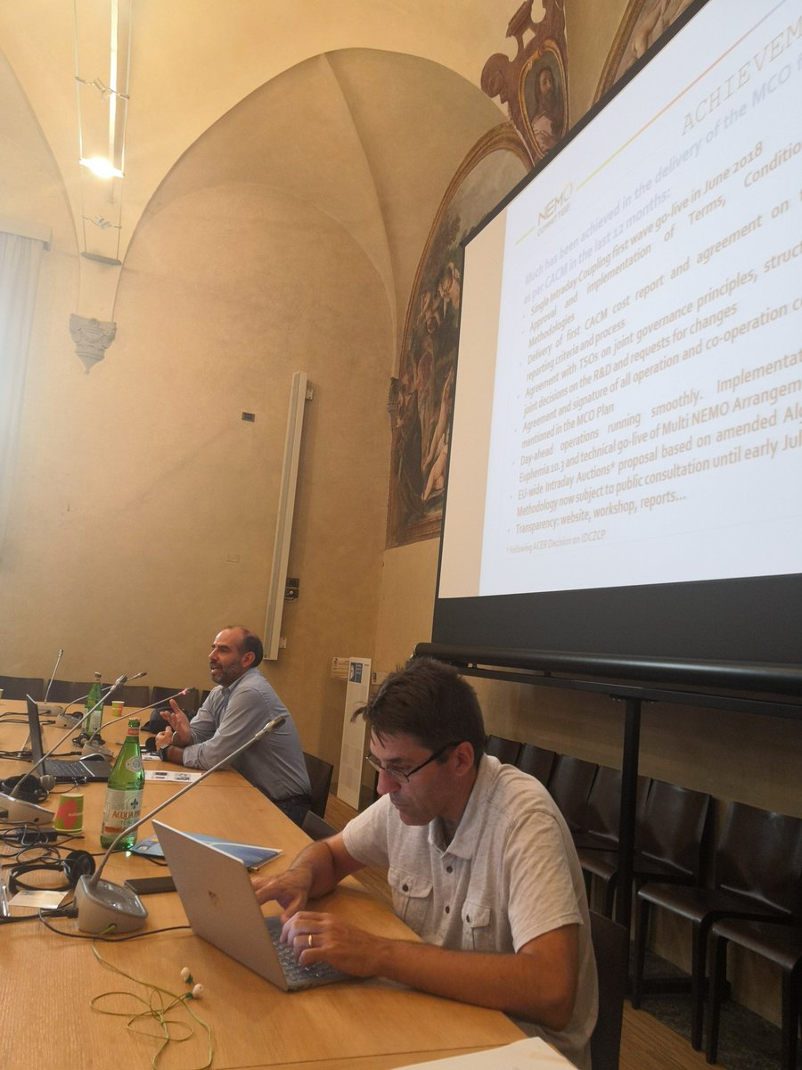 radulescu_mara's tweet image. Juan Pérez, Director of Strategy @EPEXSPOT_SE, is presenting a case example on #powerexchanges and the price coupling of regions on the second day of the #SummerSchoolFSR