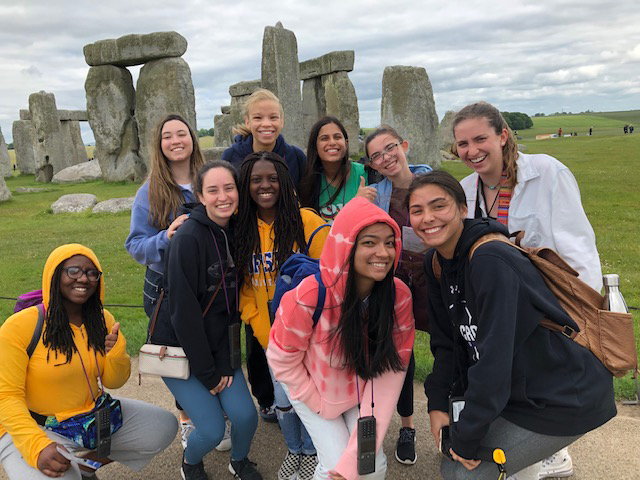 Keep Calm and Carry On. 
 •
 •
 From Stonehenge to Hampton Court, Our Traveling Tartans have returned from England 🛬🇬🇧 #traveltuesday