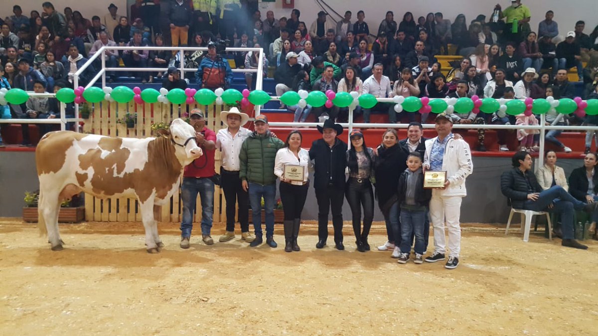Reconocimiento a:
-Alcaldía de Tocancipá, Cundinamarca Alcalde Sr. Walfrnado Adolfo Forero
-Ganadería Criadero La Martina
Porsu apoyo y colaboración en el desarrollo de la  II Expofleckvieh 2019 
8 y 9 de junio 2019
II Expofleckvieh
Corferias Bogotá, Cundinamarca
#asosimmental