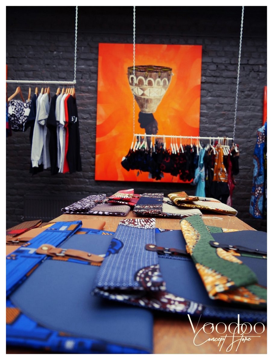 ChPandanzyla's tweet photo. Merci à toutes et tous pour vos votes : c'est le logo 3 qui a remporté tous les suffrages ! Le #VoodooConceptStore a ouvert ses portes! 537 chaussée de Boondael à  Bruxelles. Suivez-nous sur insta/fb ! #AfricanCreativity https://t.co/rPjhEHjjKe