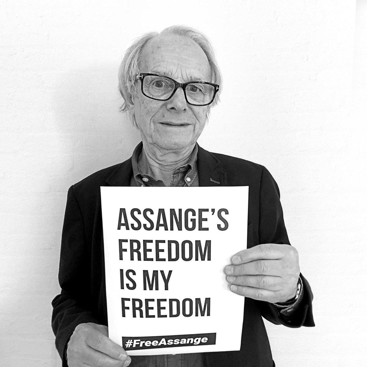 Ο χρήστης Courage Foundation στο Twitter: "Courage announces We Are Millions, a global photo campaign in support of Julian Assange. MIA, Oliver Stone, Ken Loach, Yanis Varoufakis, Alice Walker, & Slavoj Žižek
