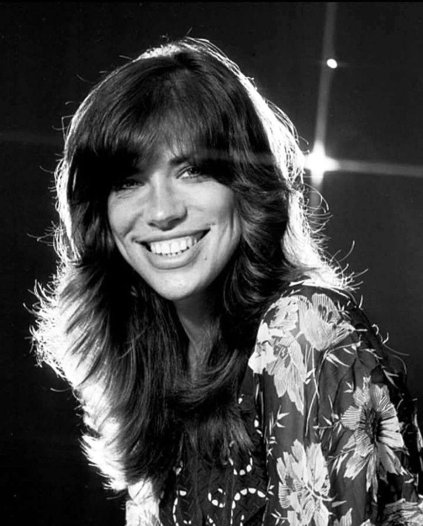 Happy Birthday to Carly Simon who turns 74 today! 