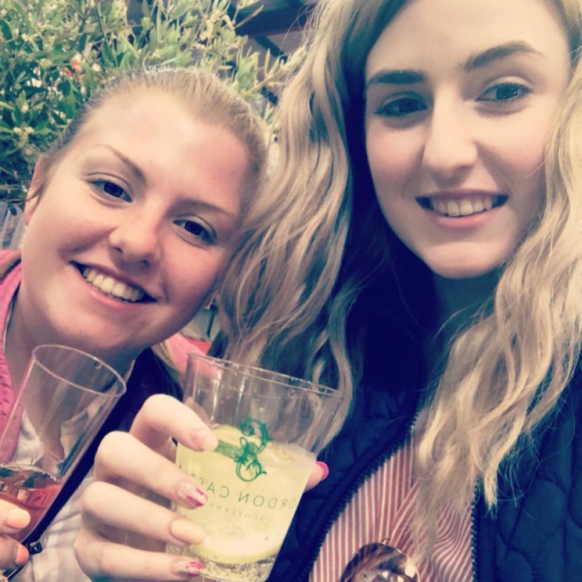 GordonCastleGin's tweet photo. Massive thank you to Heather Payne for the lovely photos from our gin and Prosecco bar and the Royal Highland Show! ❤️ Tag us in your photos enjoying a Gordon Castle Gin with hashtags #gordoncastlegin #gcgin https://t.co/dfmIYsBerM