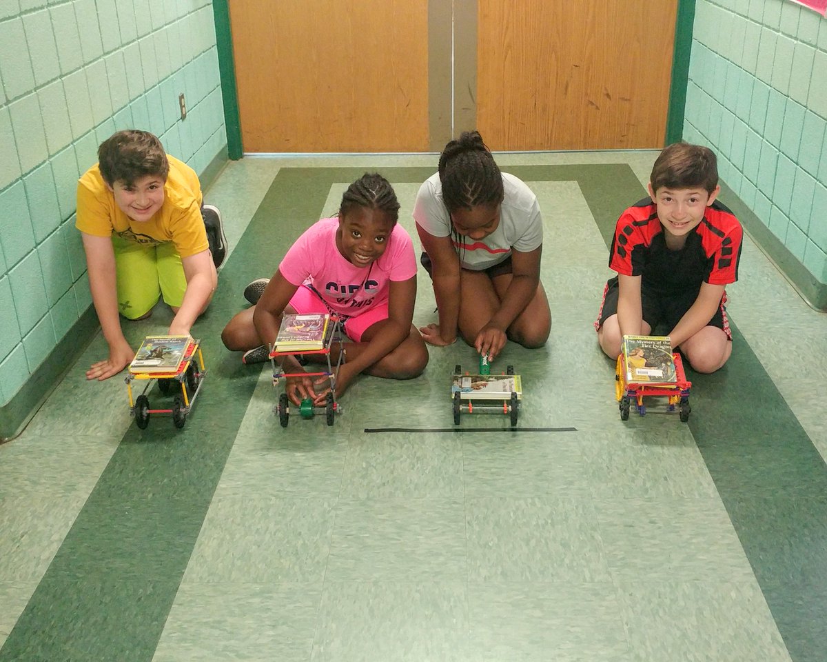 Principal_STA's tweet photo. The Great Book Mobile Race #STEMcamp2019 https://t.co/RsLpxqNKW9