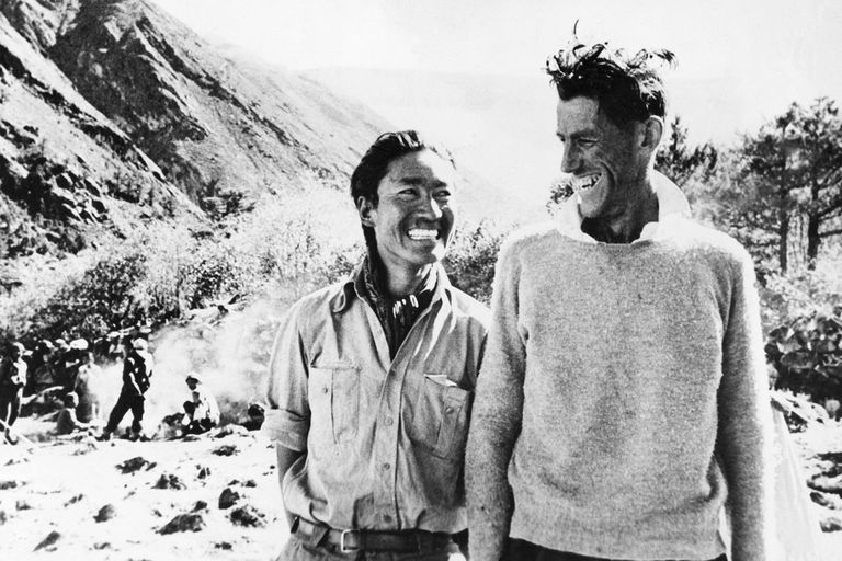 @joerogan No real food, no real supplies, no pre-fitted ladders-ropes. No guide, no real equipment, no nothing. These two gentelmen had to find the mountain first, before even dare to start climbing.
They were real HEROES! #TenzingNorgay and #EdmundHillary