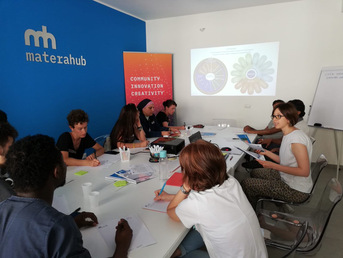 Focus group in #Matera with organization interested in supporting #entrepreneurial development of young #migrants and our main target group made of young #migrant #women and 2nd generation. 
<a href="/EU_Growth/">Internal Market, Industry, Entrepreneurship & SMEs</a> <a href="/materahub/">materahub</a> <a href="/XoolabSviluppo/">Xóôlab|Sviluppo</a>
#Entrepreneurship #education #startup