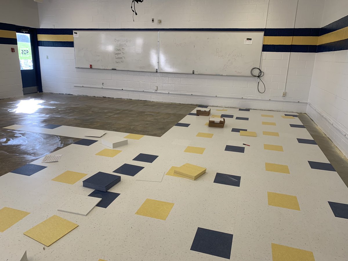 parkss12's tweet photo. Rockin’ at the ROCK today! Construction Underway!#MachiningLab #RamPride @RCS_NC @Chevy20000 @FBCapitolOfNC @MAMitchell1997 @rockinrams @MSRice23 @rockatopnc https://t.co/1q7JnXTUZr